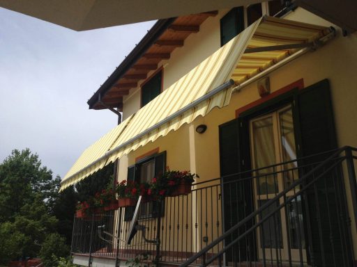Tende da sole a geometria variabile